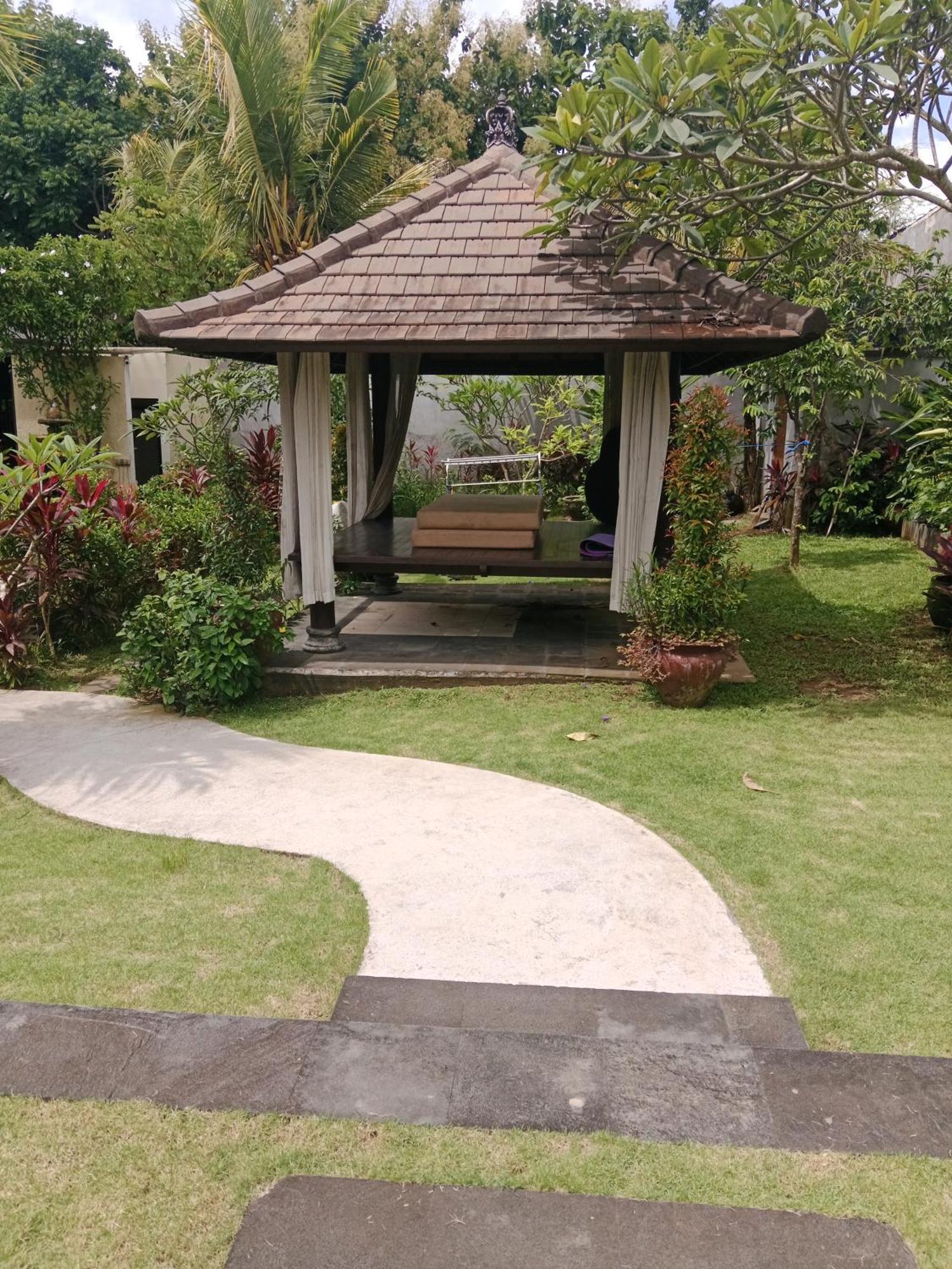 Muaya Villa Jimbaran Exterior foto